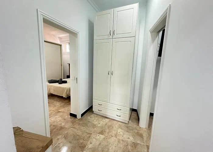 Apartment Flat With Jacuzzi In *